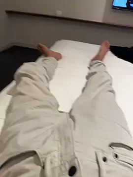 Snapshot of HenryLee1983-cums chatting on November 26, 2025, 2:39 pm HenryLee1983-cums online show from November 26, 2025, 2:39 pm