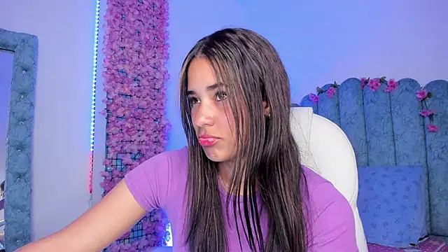 Camila Smith 23 online show from October 24, 2025, 1:15 am