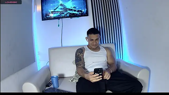 venedic bull online show from November 12, 2025, 4:16 am