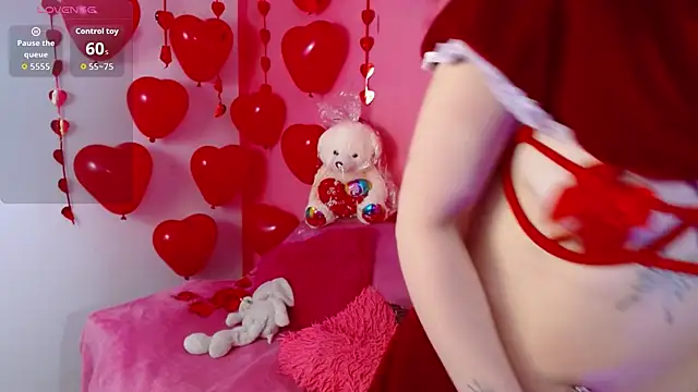 LexiCutie online show from February 14, 2026, 7:36 pm