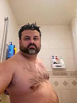 Roddog18 online show from April 3, 2026, 6:53 am