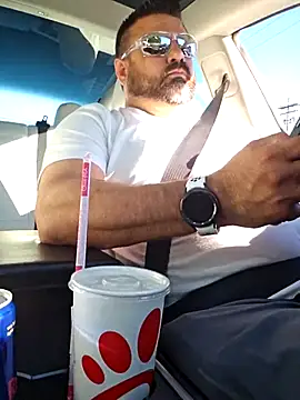 Snapshot of Roddog18 chatting on December 4, 2025, 10:31 pm Roddog18 online show from December 4, 2025, 10:31 pm