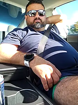 Snapshot of Roddog18 chatting on October 22, 2025, 5:34 pm Roddog18 online show from October 22, 2025, 5:34 pm