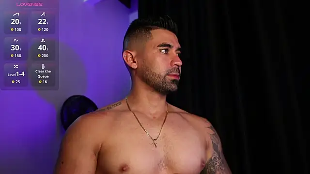 Snapshot of SOY_MIKE chatting on October 5, 2025, 2:35 am SOY MIKE online show from October 5, 2025, 2:35 am