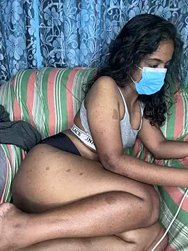 Snapshot of SukiyamaAsia chatting on February 13, 2026, 5:02 pm SukiyamaAsia online show from February 13, 2026, 5:02 pm