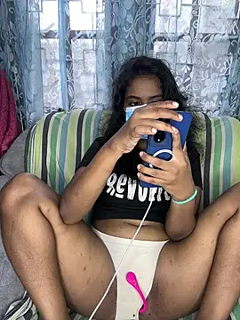 Snapshot of SukiyamaAsia chatting on February 19, 2026, 5:59 am SukiyamaAsia online show from February 19, 2026, 5:59 am