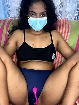 Snapshot of SukiyamaAsia chatting on January 13, 2026, 8:18 am SukiyamaAsia online show from January 13, 2026, 8:18 am