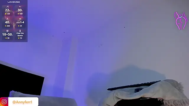 Anny ferrer1 online show from April 13, 2026, 10:25 pm