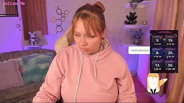 EvelynVega0 online show from May 19, 2026, 5:03 am