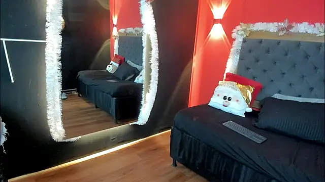 Xiomara Stwart online show from November 26, 2025, 7:36 pm