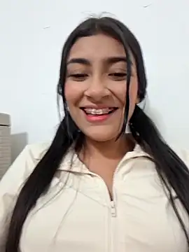 Snapshot of Sweed-virgin-pussy chatting on May 18, 2026, 1:50 am Sweed-virgin-pussy online show from May 18, 2026, 1:50 am