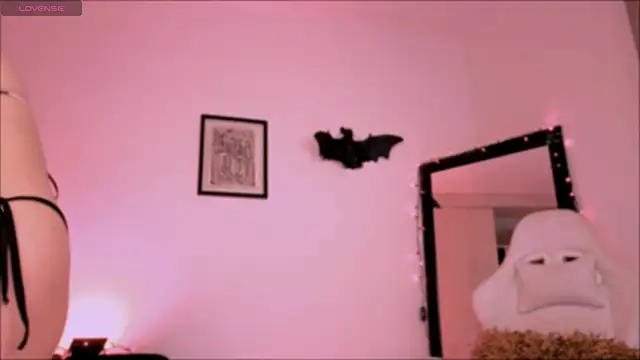 VanessaBlackrose online show from October 9, 2025, 11:49 pm