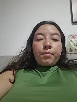 annyaparis online show from November 2, 2025, 2:05 am