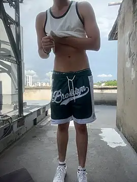 LiamMyst online show from December 15, 2025, 2:56 pm