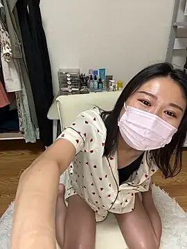 Snapshot of mia2_jp chatting on July 19, 2026, 12:19 am mia2 jp online show from July 19, 2026, 12:19 am