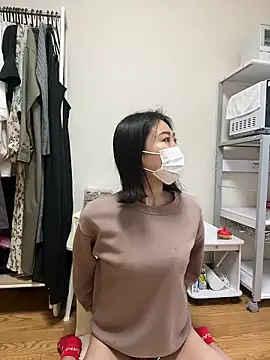 mia2 jp online show from March 2, 2026, 8:10 am