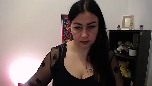 Melanka milka online show from October 3, 2025, 8:49 am