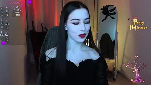 ChloeSammers online show from October 31, 2025, 2:46 pm