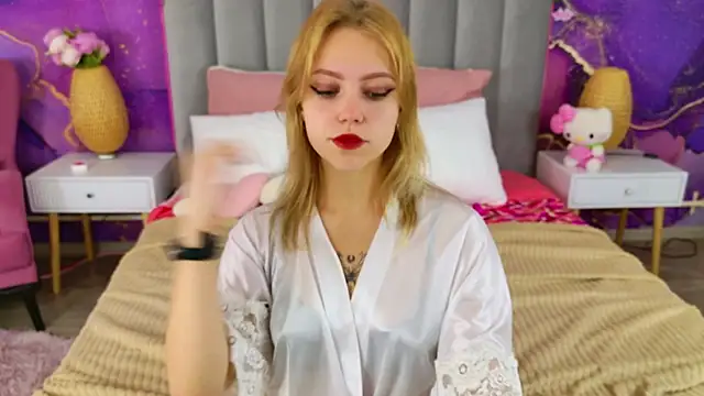 Snapshot of Stellahaart chatting on October 1, 2025, 10:30 am Stellahaart online show from October 1, 2025, 10:30 am