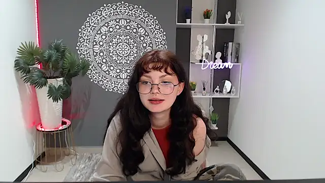 MileyRood online show from October 1, 2025, 1:55 am