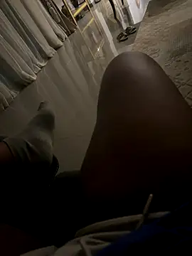 nanaisbackk online show from November 25, 2025, 8:42 pm