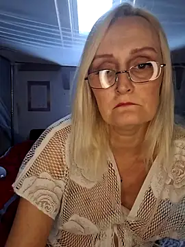 Jenny Blum online show from November 17, 2025, 1:15 pm