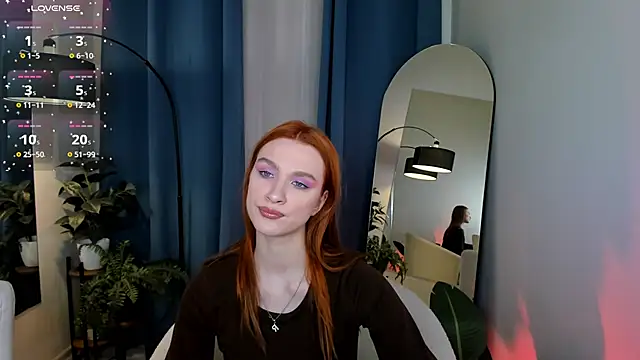 Snapshot of PollyMayer chatting on April 30, 2026, 8:57 pm PollyMayer online show from April 30, 2026, 8:57 pm