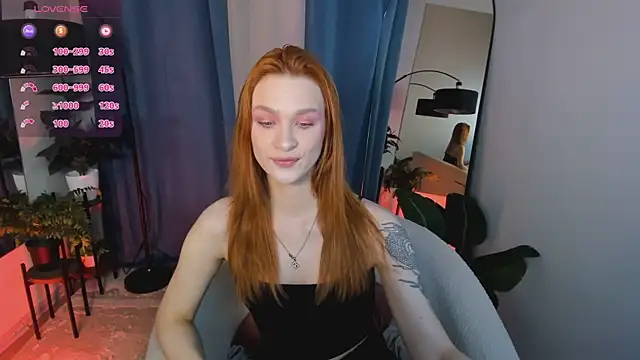 Snapshot of PollyMayer chatting on May 15, 2026, 8:51 pm PollyMayer online show from May 15, 2026, 8:51 pm