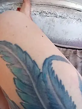 arianatatuada online show from September 30, 2025, 5:30 pm