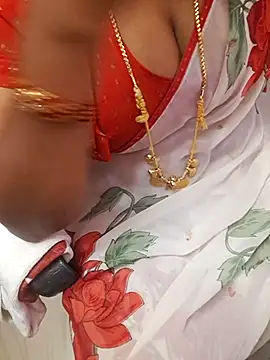 Tamil Ammani online show from December 13, 2025, 8:04 pm