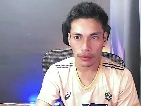 Snapshot of Cute_Lucas chatting on May 23, 2026, 12:59 pm Cute Lucas online show from May 23, 2026, 12:59 pm