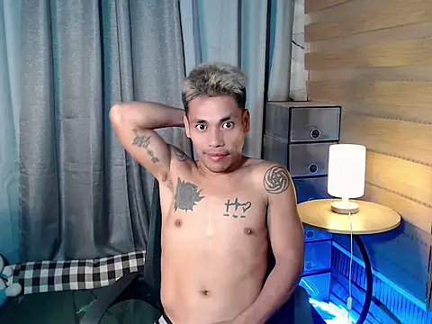 Snapshot of Cute_Lucas chatting on February 10, 2026, 5:45 pm Cute Lucas online show from February 10, 2026, 5:45 pm