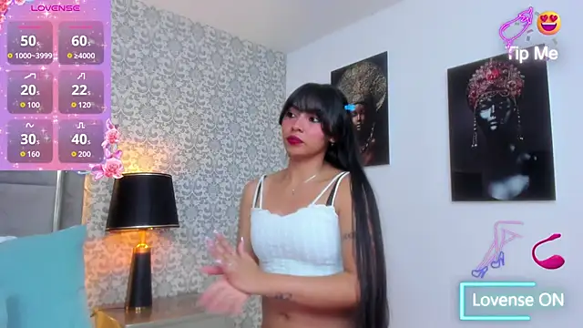 Snapshot of KoralBlum chatting on November 26, 2025, 1:38 am KoralBlum online show from November 26, 2025, 1:38 am