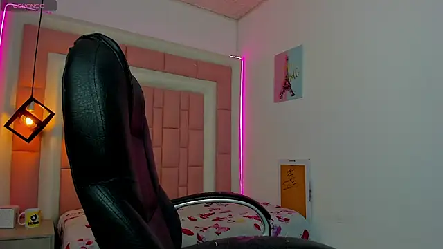 Snapshot of Klaret_Toy chatting on December 20, 2025, 7:39 pm Klaret Toy online show from December 20, 2025, 7:39 pm