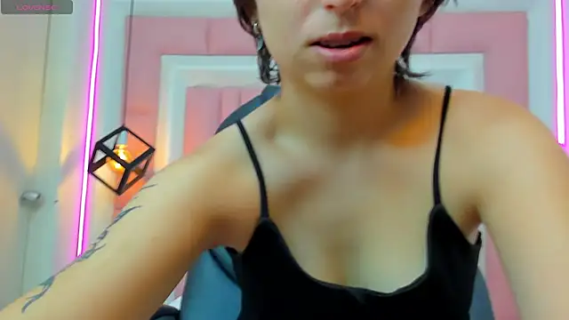 Klaret Toy online show from December 14, 2025, 8:14 pm