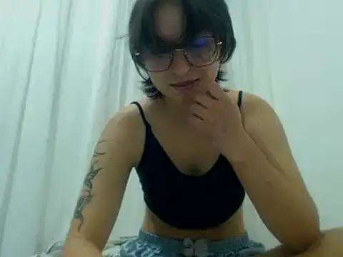 Snapshot of Klaret_Toy chatting on January 13, 2026, 8:13 pm Klaret Toy online show from January 13, 2026, 8:13 pm