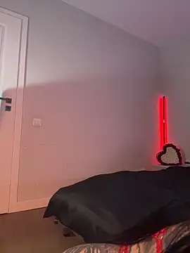 Snapshot of Niinarosee chatting on April 9, 2026, 6:36 pm Niinarosee online show from April 9, 2026, 6:36 pm