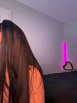 Snapshot of Niinarosee chatting on March 29, 2026, 5:25 pm Niinarosee online show from March 29, 2026, 5:25 pm