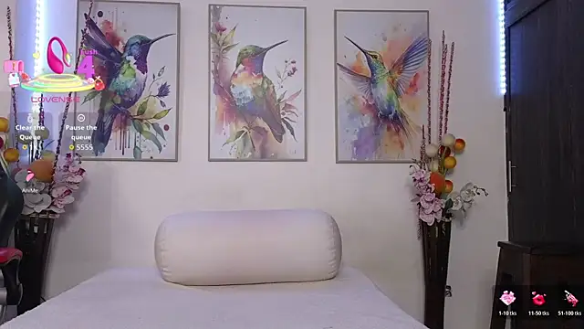 Snapshot of Moon_celeste chatting on January 6, 2026, 7:18 pm Moon celeste online show from January 6, 2026, 7:18 pm