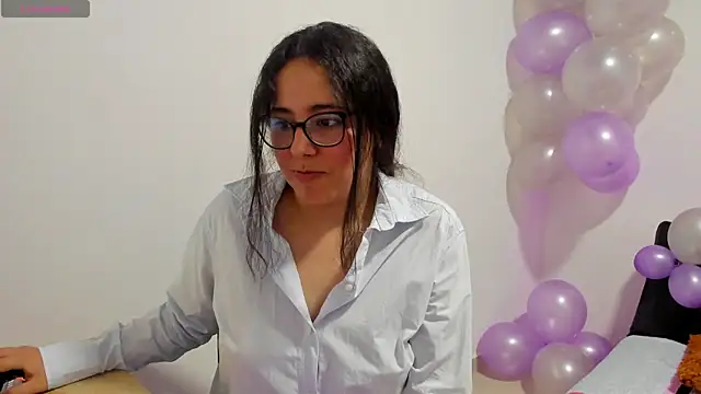 Venus cat  online show from November 10, 2025, 11:54 pm