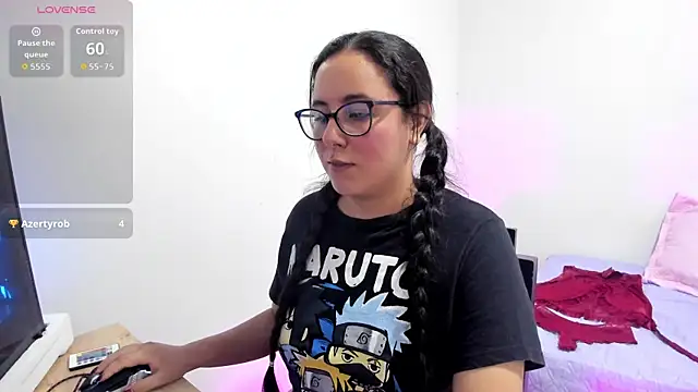 Venus cat  online show from October 23, 2025, 11:25 pm