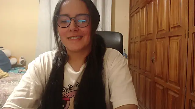 Venus cat  online show from March 8, 2026, 3:43 am