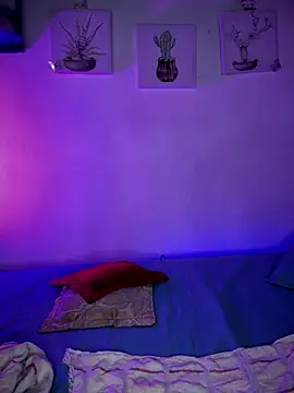 Solaangel  online show from November 22, 2025, 11:03 pm