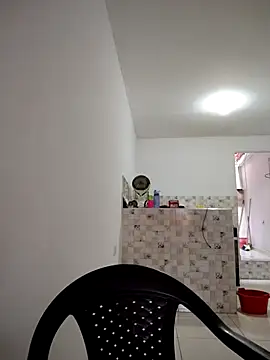 Snapshot of LindaSalo33 chatting on December 5, 2025, 5:22 pm LindaSalo33 online show from December 5, 2025, 5:22 pm