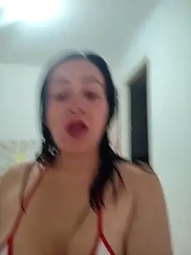 Snapshot of LindaSalo33 chatting on November 26, 2025, 6:52 pm LindaSalo33 online show from November 26, 2025, 6:52 pm