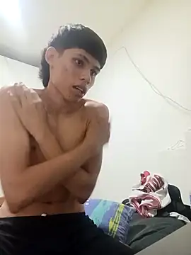 mazo18 online show from February 2, 2026, 1:59 am