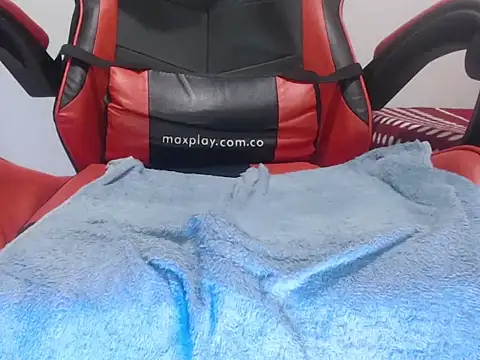 Snapshot of emily_sexxx chatting on October 27, 2025, 8:04 am emily sexxx online show from October 27, 2025, 8:04 am