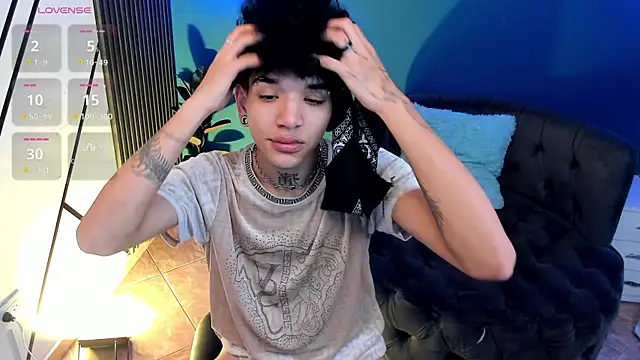 Snapshot of todoroki_g chatting on November 10, 2025, 12:43 pm todoroki g online show from November 10, 2025, 12:43 pm