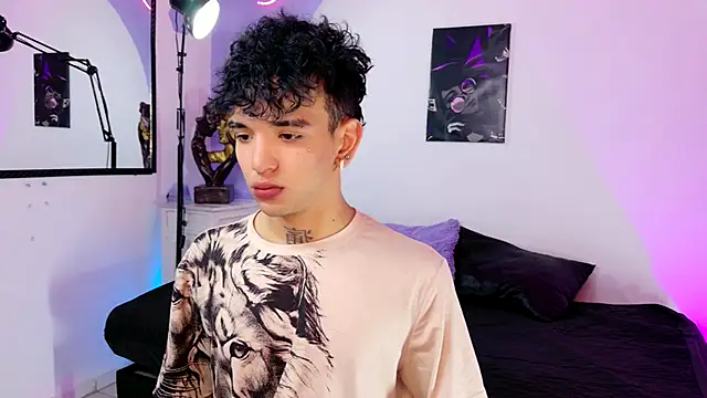 Snapshot of todoroki_g chatting on December 15, 2025, 2:56 pm todoroki g online show from December 15, 2025, 2:56 pm