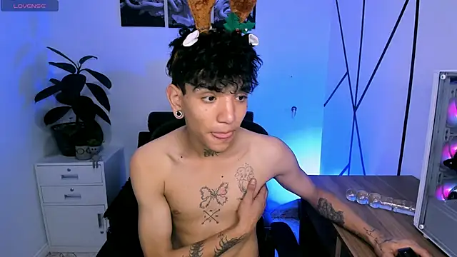 Snapshot of todoroki_g chatting on December 18, 2025, 1:37 pm todoroki g online show from December 18, 2025, 1:37 pm